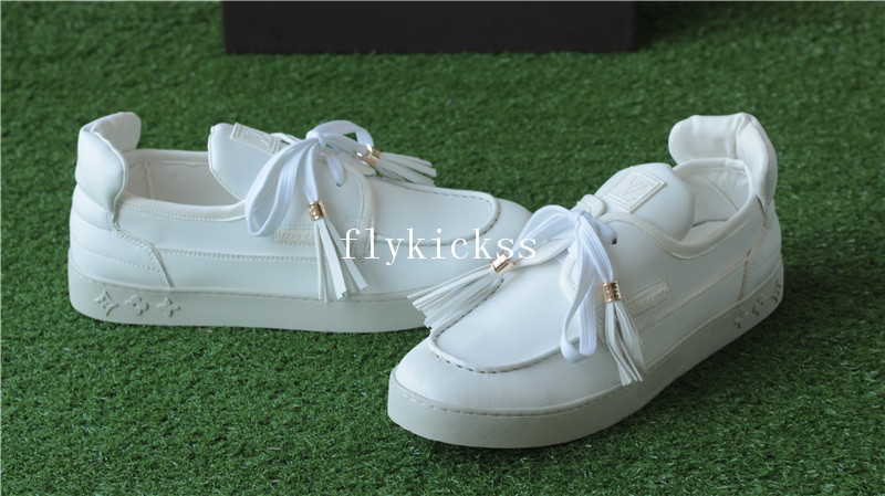 LVS White Sneaker Low Top